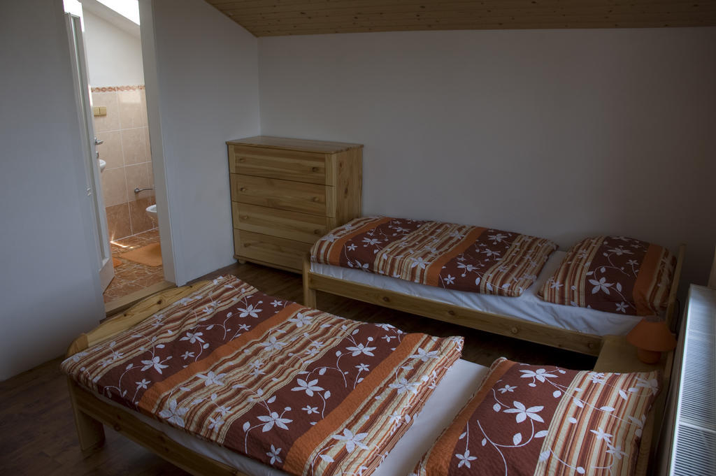 Privat Liska Apartment Liptovsky Mikulas Room photo